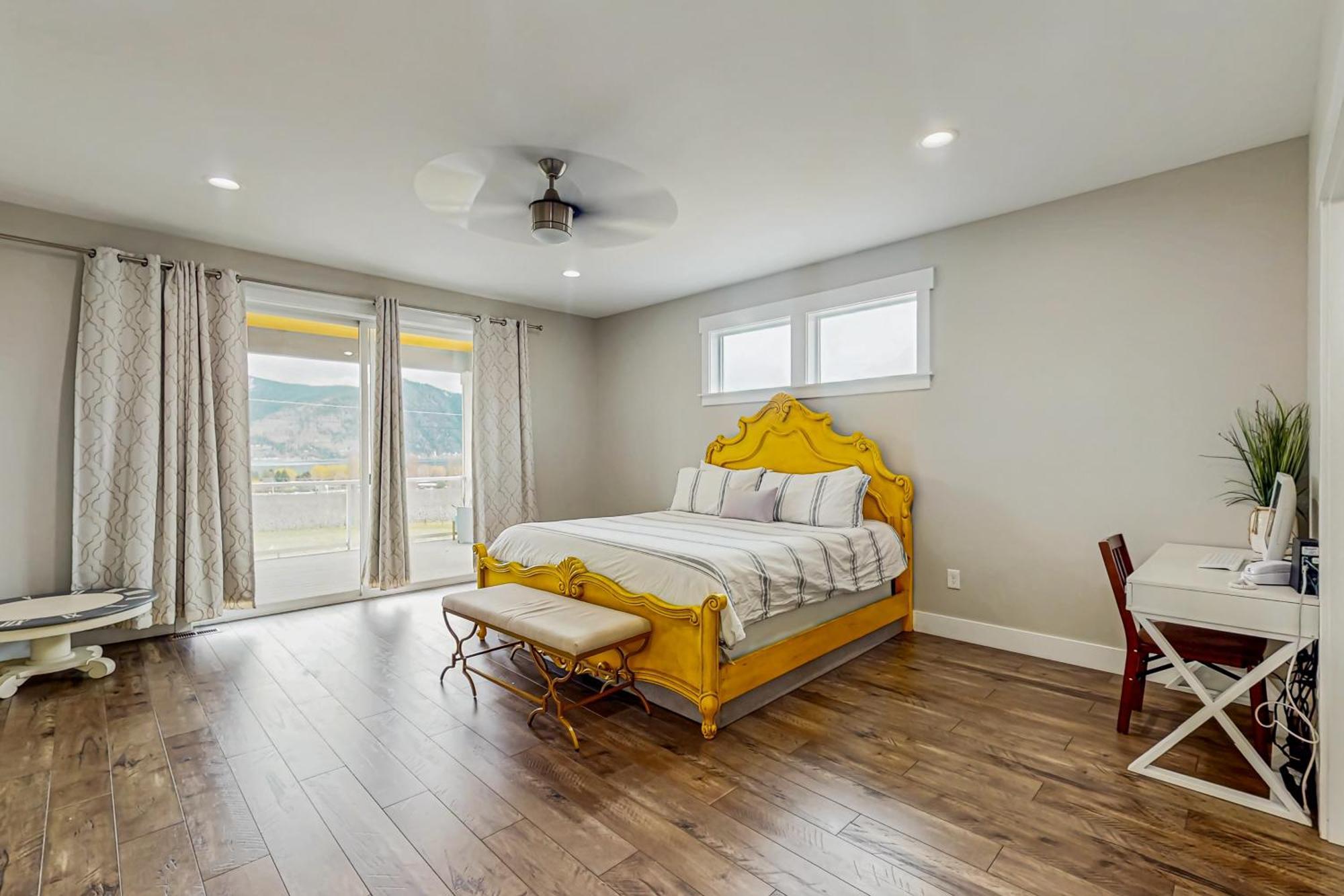 Tiffany Lake House Manson Bagian luar foto